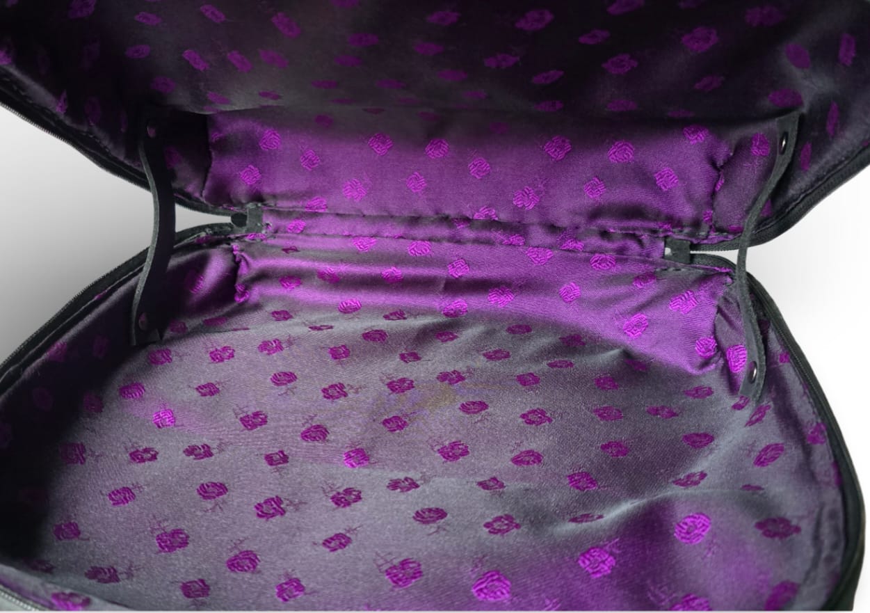 Handgefertigte Ledertasche Nightmare